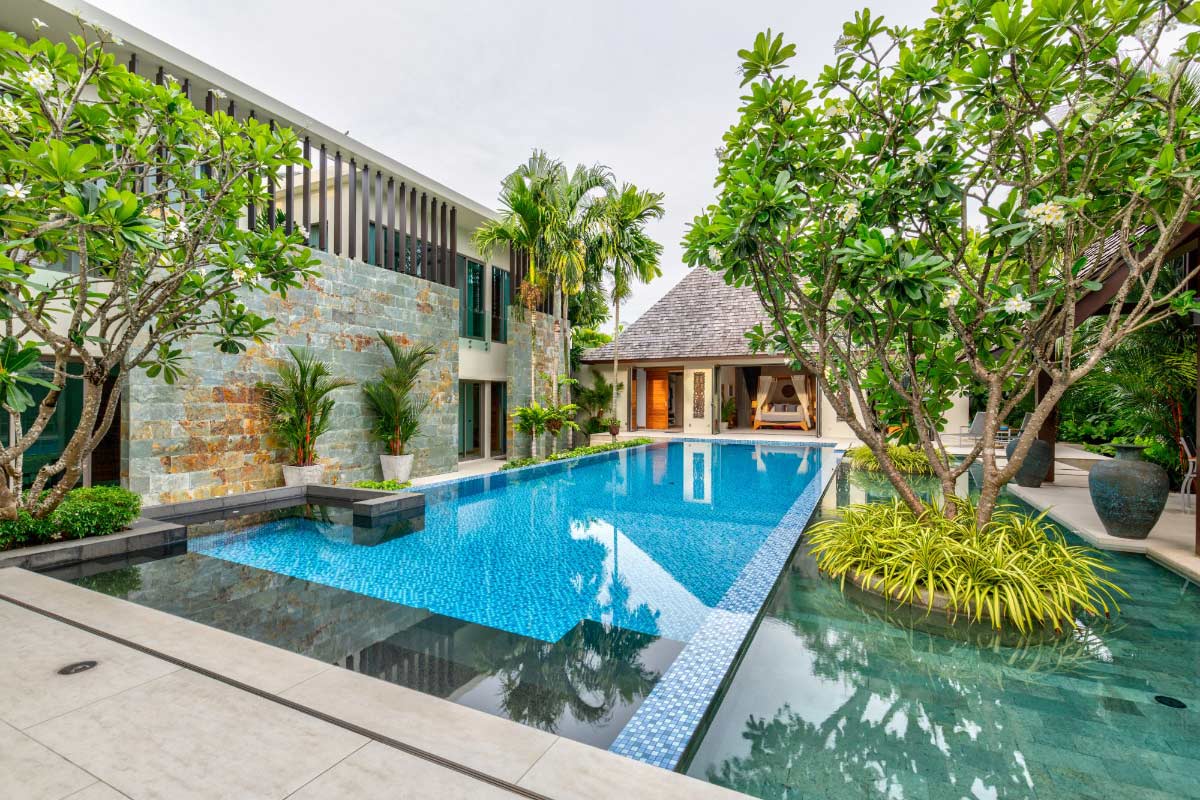 Expansive Courtyard Villa in Layan