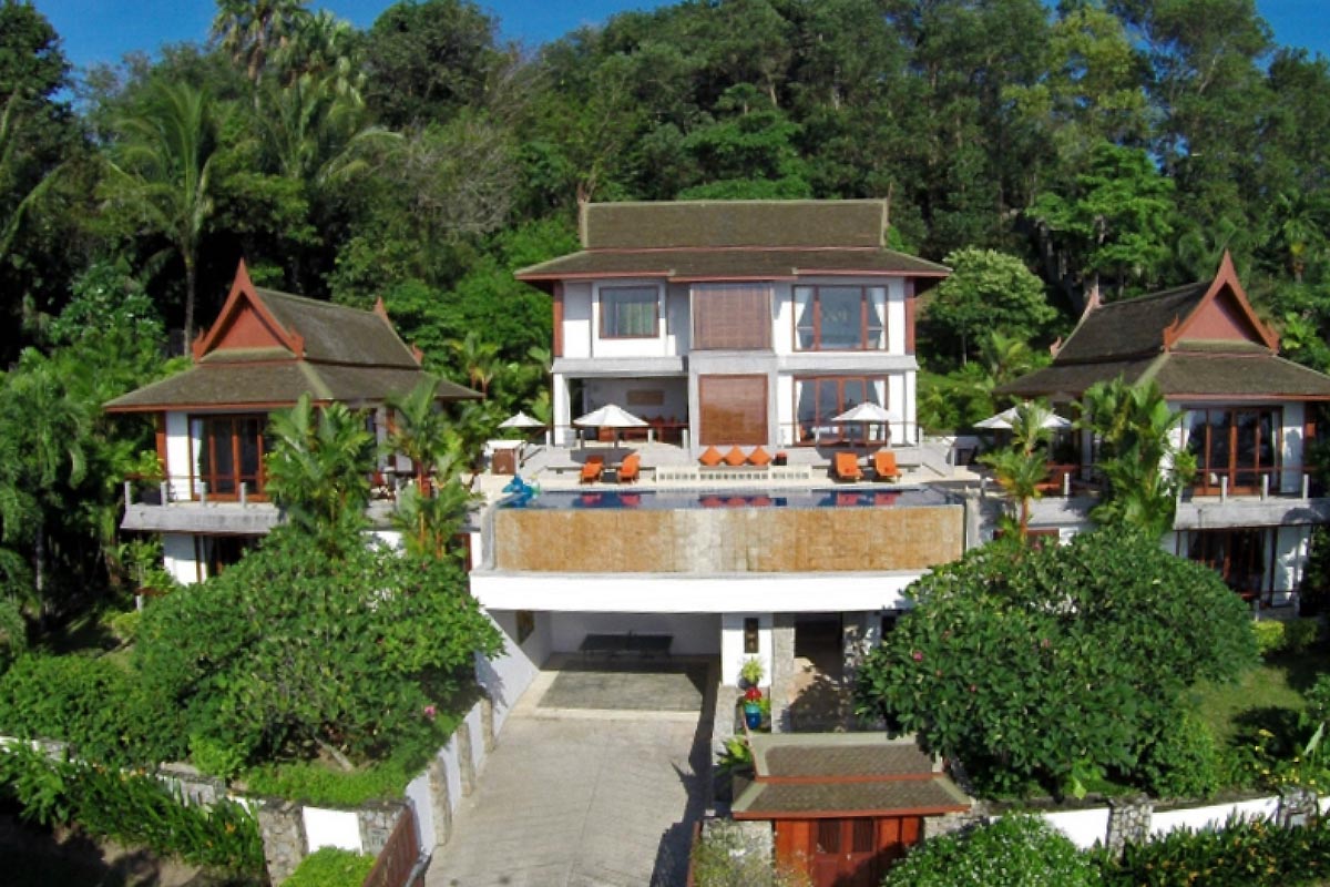 Oriental Style Villa Overlooking Surin Beach
