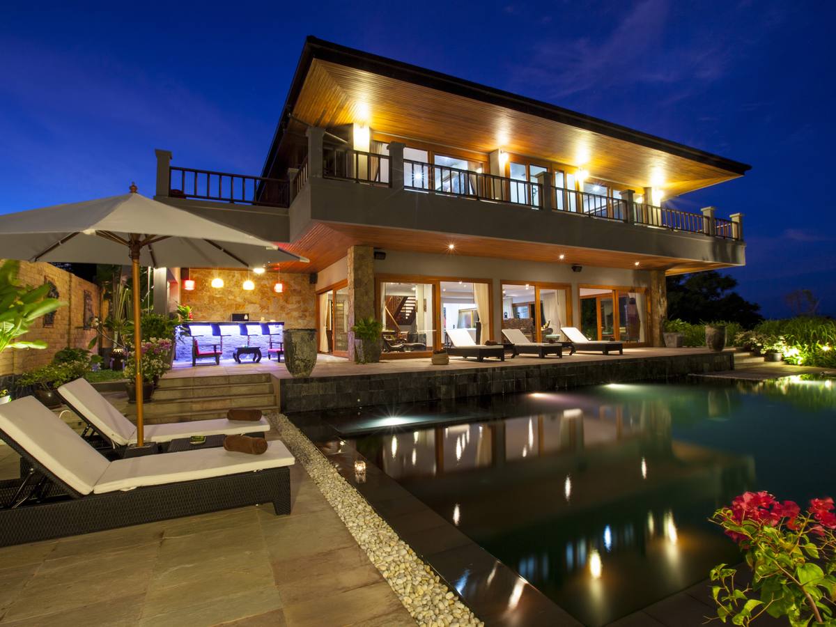 Sumptuous Luxury Sea View Villa in Managed Estate