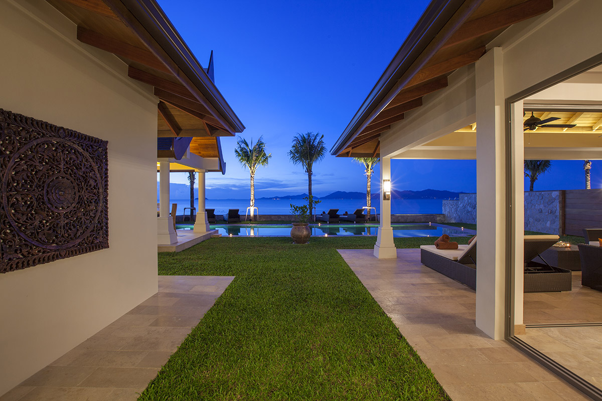 Stunning one of a kind 14 Bedroom Luxury Beachfront Villa