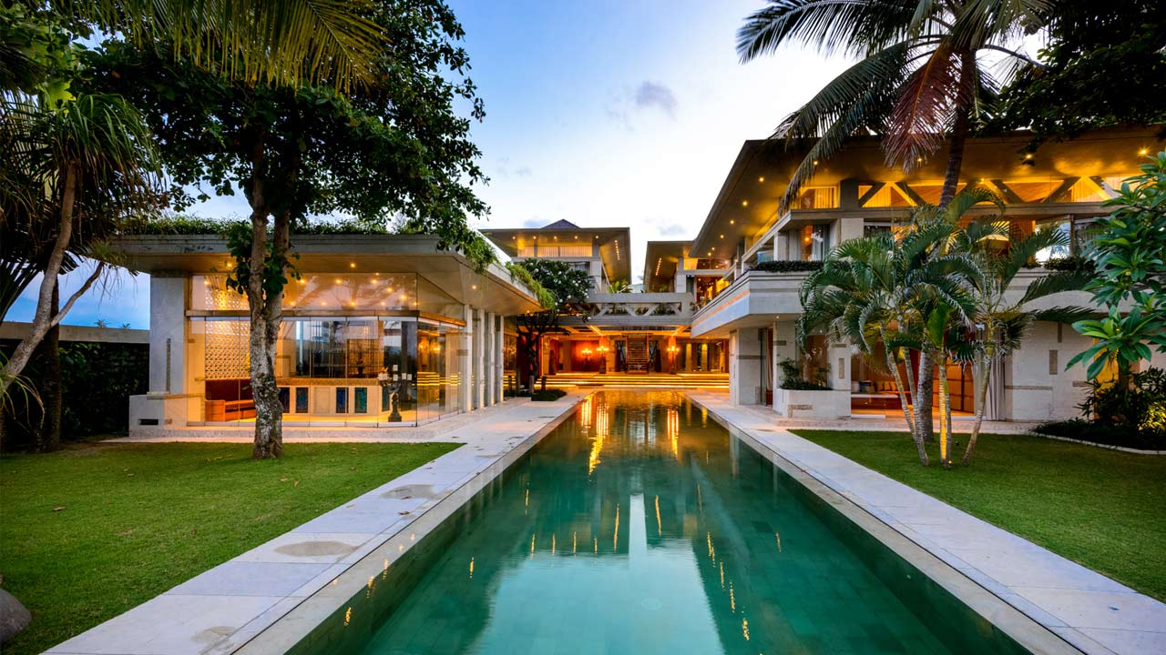 Beachfront Luxury Villa for Sale in Tabanan, Canggu